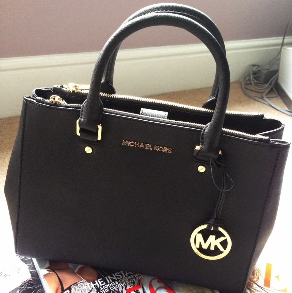 Michael Kors Black Leather Tote with Gold Accents (Size 13" × 9")